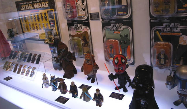<b>STAR WARS™ VCD & KUBRICK,BE@RBRICK 各種</b> 