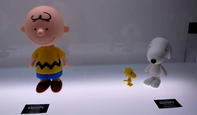 <b>VCD CHARLIE BROWN & VCD SNOOPY & WOODSTOCK SET</b><br>もちろんオーソドックスなスヌーピーとチャーリーブラウンも。ともに価格3990円で発売中。