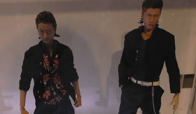 <b>クローズ ZERO</b><br>続編「クローズ ZERO2」の製作発表もされた、実写映画「クローズ ZERO」より主人公のふたりがRAH化。山田孝之演じる、芹沢多摩雄（左）と小栗旬演じる、滝谷源治（右）が登場。