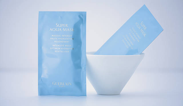 小林ひろ美｜こばやしひろみ｜特集│オトナの美容学｜日焼け対策｜ゲラン スーパー アクア マスク