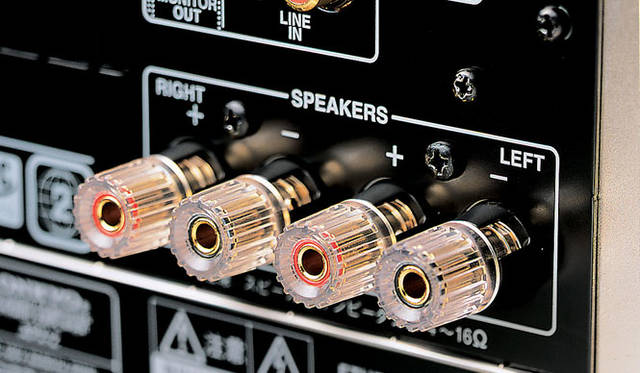 スピーカー端子