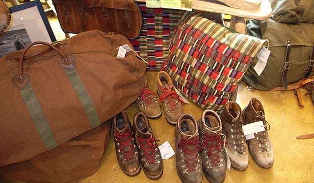 <strong>以下すべて、ブルーレーベル ストア 原宿店2階（8月18日まで展示予定）</strong>