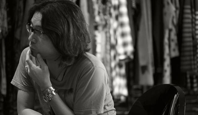 フラワー総柄ダブルカフスタイトシャツ \46,200