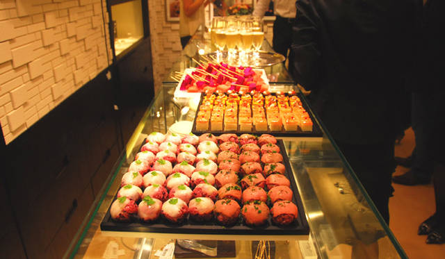 <strong>グロッセ｜GROSSE</strong>　レセプション