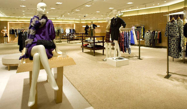 <strong>エストネーション｜ESTNATION</strong>　3階のウィメンズフロア