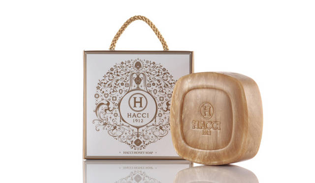 HACCI 1912はちみつ洗顔石けん　5040円（80g）