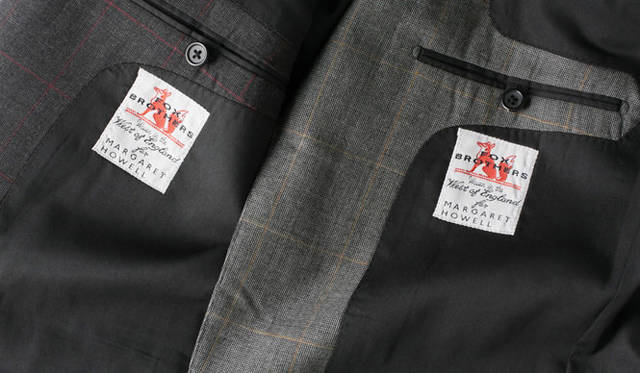 ジャケット8万4000円、トラウザース4万2000円