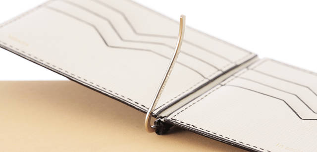 　グリップウォレット 6万3000円　※参考商品