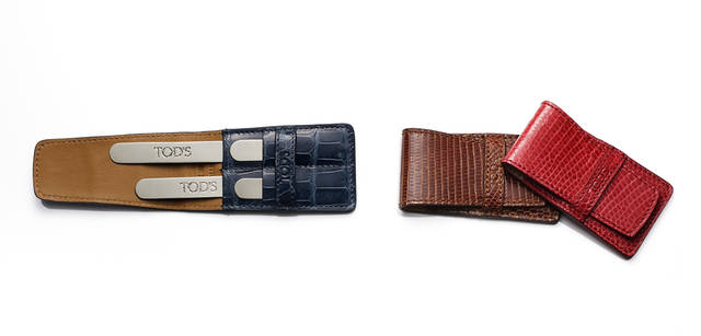 　『ソフトリスタイリング ニュー ディー』 左から ブラック、ライトパープル、ピンク、パープル、ライトブルー 各14万5950円