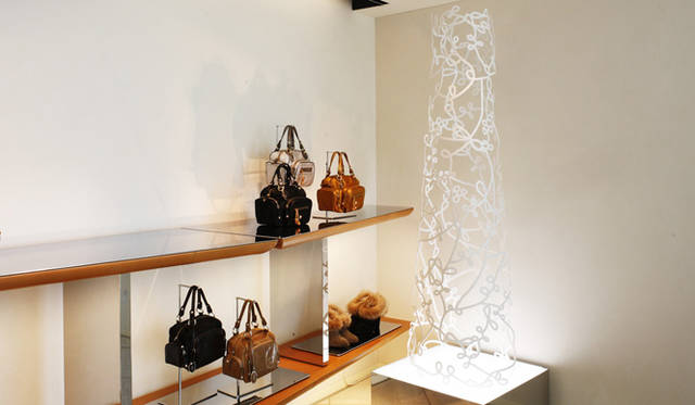 　「tuta」 coat hanger 2008