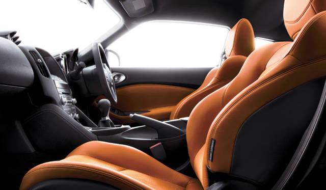 <b>NISSAN FAIRLADY Z ｜日産フェアレディZ</b>