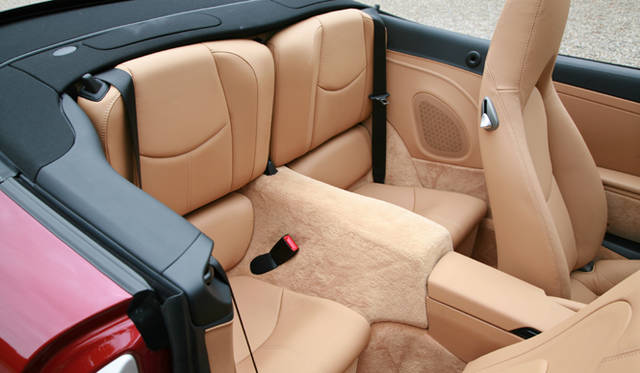 <b>PORSCHE 911 Carrera 4S Cabriolet ｜ポルシェ911カレラ 4Sカブリオレ</b>