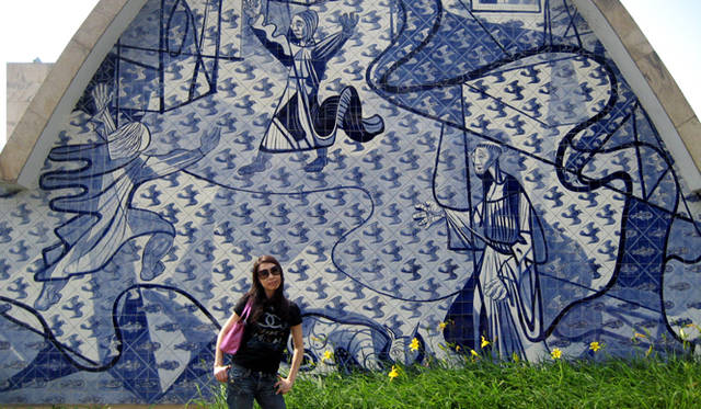 100歳の巨匠建築家オスカー・ニーマイヤーの教会、その裏側