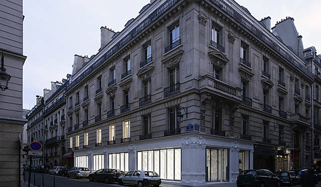 <b>YOHJI YAMAMOTO ヨージ ヤマモト</b>