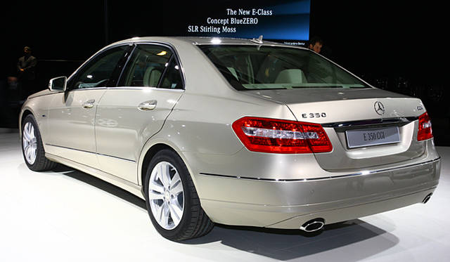 <b>Mercedes-Benz E CLASS｜メルセデス・ベンツ E クラス</b>