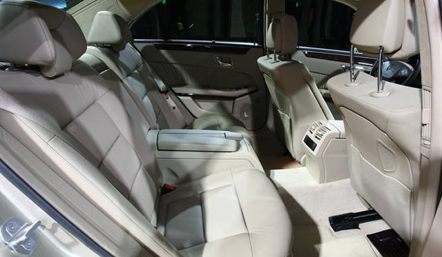 <b>Mercedes-Benz E CLASS｜メルセデス・ベンツ E クラス</b>