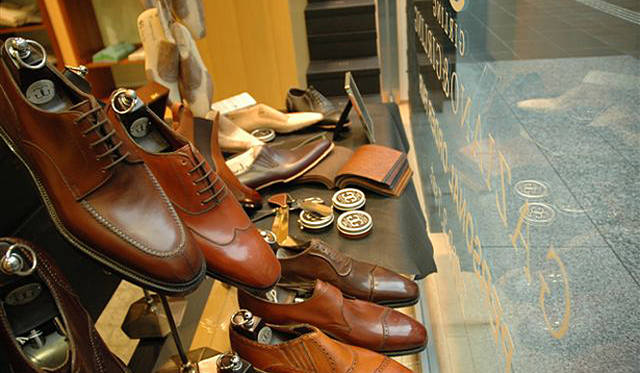 <b>GAZIANO＆GIRLING｜ガジアーノ＆ガーリング</b>