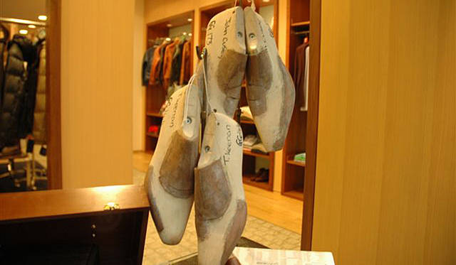 <b>GAZIANO＆GIRLING｜ガジアーノ＆ガーリング</b>