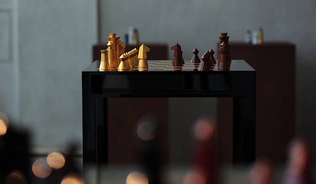 インテリアショップ『燕子花』<b>金箔と拭き漆のチェス駒</b>