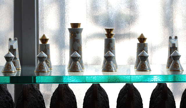 インテリアショップ『燕子花』<b>九谷焼・盛金技法「白粒」</b>