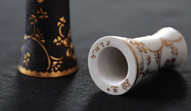 インテリアショップ『燕子花』<b>駒の裏に記されたクレジット</b>