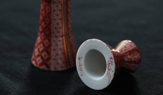 インテリアショップ『燕子花』<b>駒の裏に記されたクレジット</b>