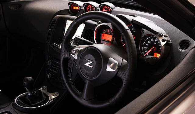 <b>NISSAN FAIRLADY Z ｜日産フェアレディZ</b>