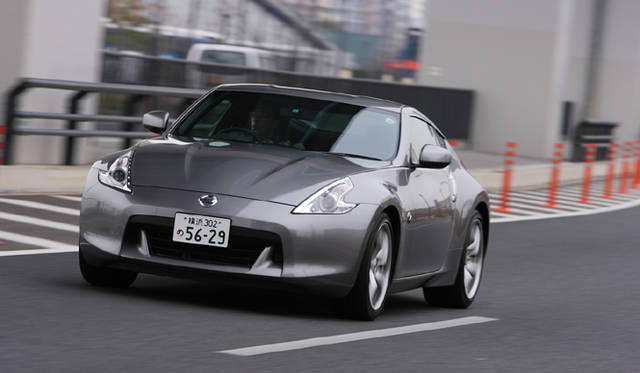 <b>NISSAN FAIRLADY Z ｜日産フェアレディZ</b>