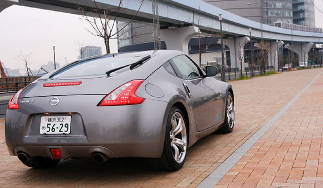<b>NISSAN FAIRLADY Z ｜日産フェアレディZ</b>