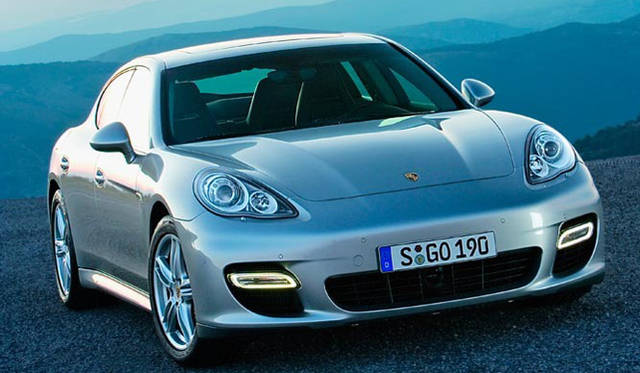 <b>PORSCHE PANAMERA｜ポルシェ パナメーラ</b>