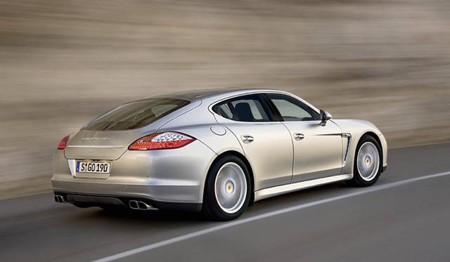 <b>PORSCHE PANAMERA｜ポルシェ パナメーラ</b>