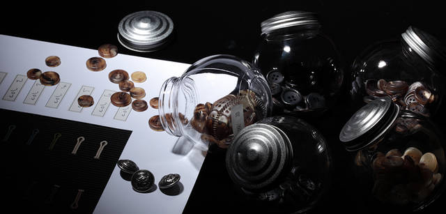 　表地と同色のもののほかに、4色から選ぶことができるカラークロス。