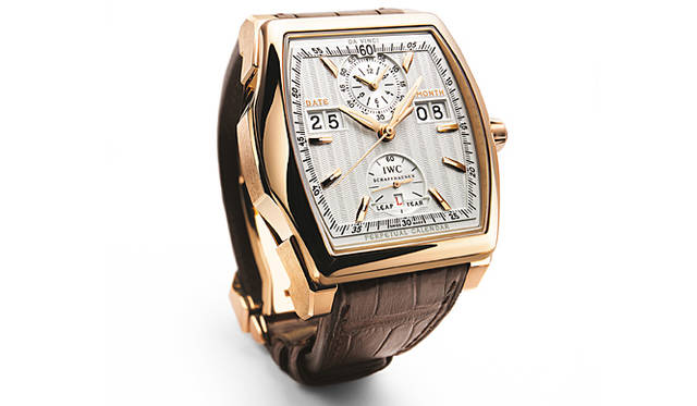 <strong>IWC｜ダ・ヴィンチ・パーペチュアル・カレンダー・デジタル・デイト／マンス </strong>