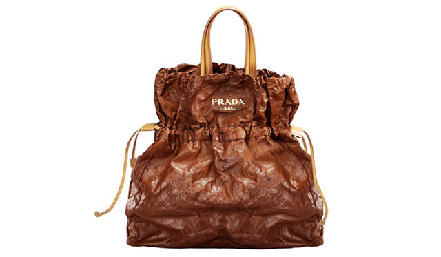 PRADA｜プラダ　Prada Primitive　BAG　Collection　素材｜ナッパ（仔羊革）　サイズ｜Ｈ40×W38×D12cm　価格｜17万5350円