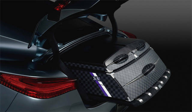 <b>INFINITI ESSENCE｜インフィニティ エッセンス</b>