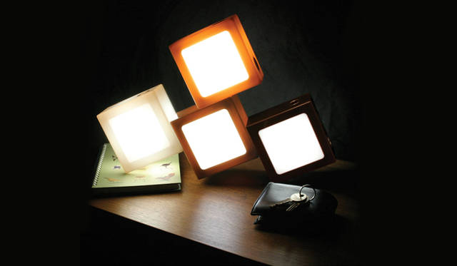 モジュール式照明器具「ツイストトゥギャザー」