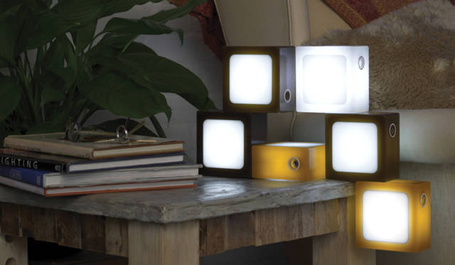 モジュール式照明器具「ツイストトゥギャザー」