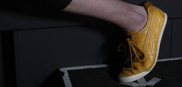 シューズ 「MEXICO 66 DELUXE」 2万2050円