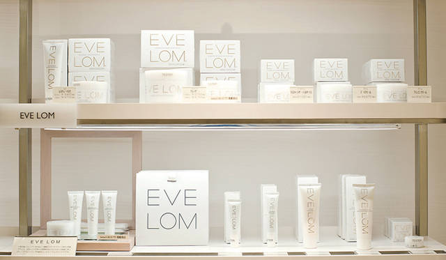 ミニマムケアで、きらめく肌に。『イブロム』