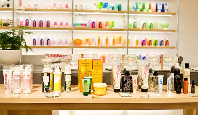 この春のおすすめ商品が一堂にディスプレイ