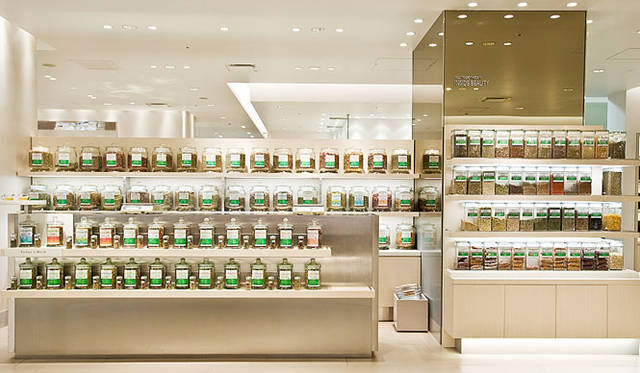 『ボタニカルズ』は、50グラムから1グラム単位で購入できるのが魅力