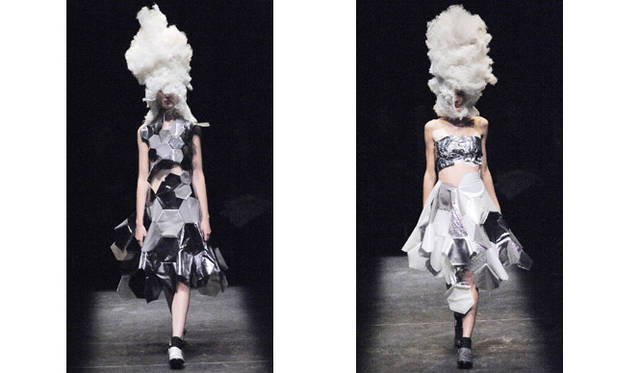 コム デ ギャルソンの“Tomorrow’s Black”は、フューチャリスティックでもありジオメトリックでもある。