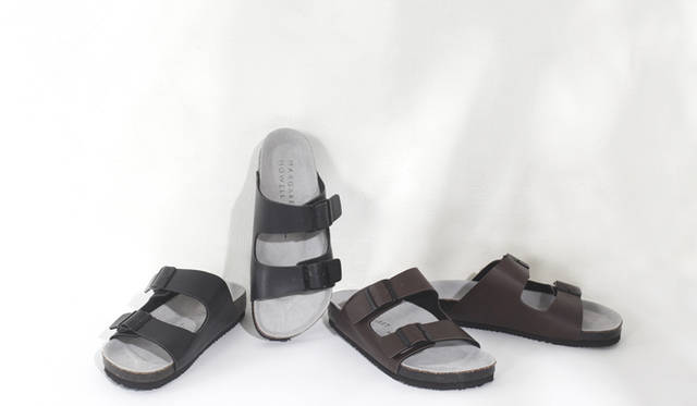 　サンダル各1万9950円