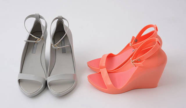 <b>BEAUTY＆YOUTH UNITED ARROWS│ビューティ＆ユース ユナイテッドアローズ</b>　ブラジル発のシューズブランド「melissa（メリッサ）」 ウェッジ サンダル　各1万1340円