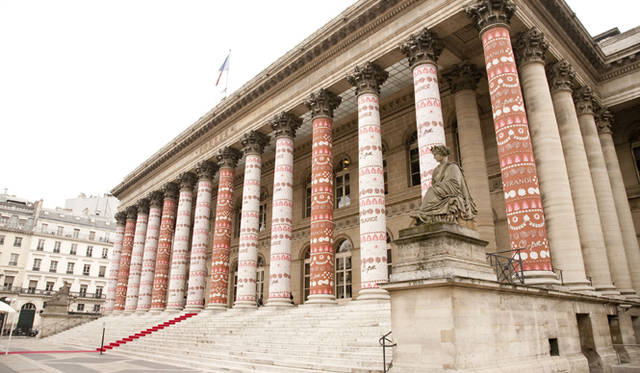 合同展示会TRANOIの会場となったフランスの元証券取引所「BOURSE（ブルス）」