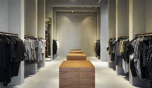 ドリス ヴァン ノッテン青山店 1階レディースフロア