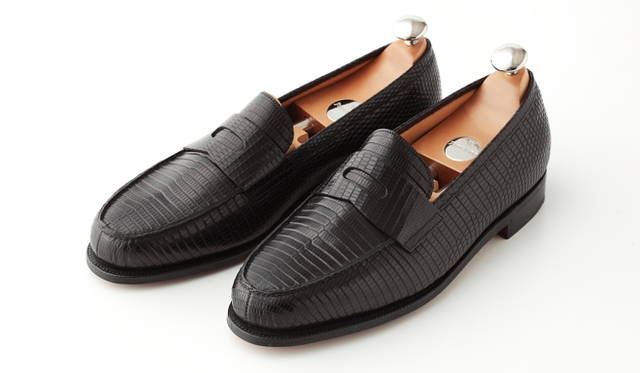 John Lobb｜ジョン ロブ　オーダー可能な「ジョン ロブ」のリザードシューズの魅力　“BLACK LIZARD”×モデル「LOPEZ」 33万6000円