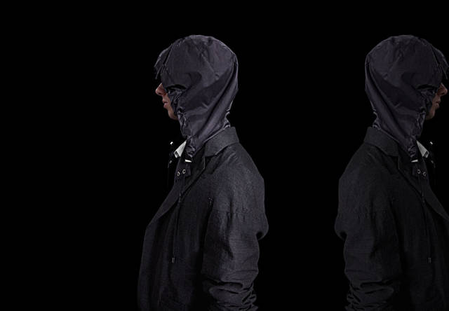 ジャケット 11万5500円、モッズコート 17万3250円、シャツ 4万8300円