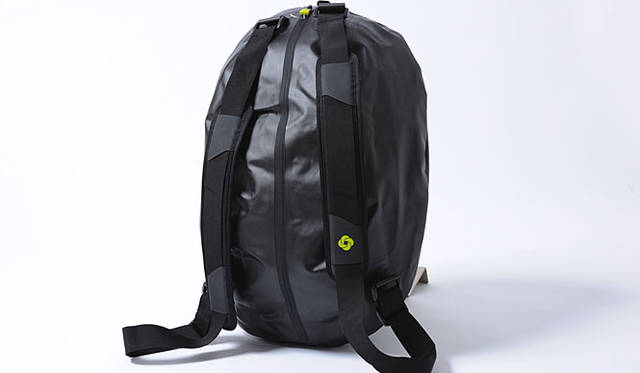 <b>BEAUTY＆YOUTH UNITED ARROWS｜ビューティ＆ユース ユナイテッドアローズ</b>　 現代の探検家のためのバッグ「サムソナイト・アウトラボ」