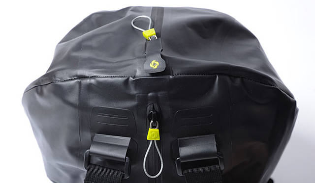 <b>BEAUTY＆YOUTH UNITED ARROWS｜ビューティ＆ユース ユナイテッドアローズ</b>　 現代の探検家のためのバッグ「サムソナイト・アウトラボ」